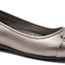 Trotters Sizzle Pewter Metallic Tumbled Lthr