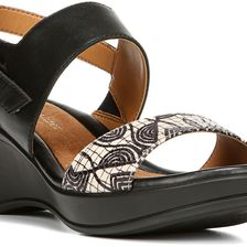 Naturalizer Vibrant Black/White Glossy