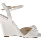 Incaltaminte Femei Betsey Johnson Daisy Ivory Satin