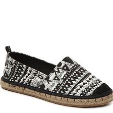 Incaltaminte Femei Sakroots Ella Flat BlackWhite