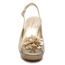 Incaltaminte Femei Bandolino Antica Wedge Sandal Champagne