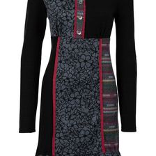 Rochie tricotată cu inserţii multicolore 