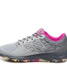 Incaltaminte Femei New Balance 690 v2 AT Lightweight Trail Running Shoe - Womens GreyPink