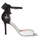 Incaltaminte Femei Kate Spade New York Izzie Off-WhiteBlack Nappa