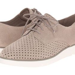 Incaltaminte Femei Clarks Evie Bow Sand Suede