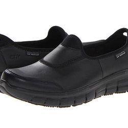 Incaltaminte Femei SKECHERS Sure Track Black